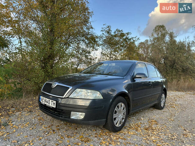Шкода Октавия 2007 в Днепре (Днепропетровске) на Automoto.ua Серый Шкода Октавия, объемом двигателя 1.6 л и пробегом 338 тыс. км за 5700 $, фото 1 на Automoto.ua