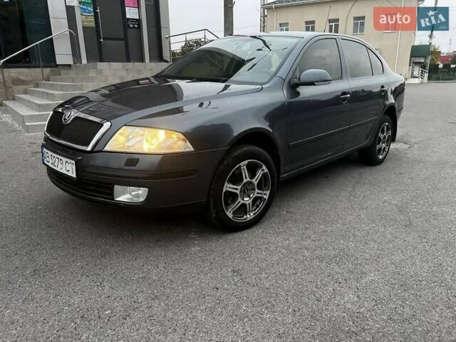 Сірий Шкода Октавія, об'ємом двигуна 1.6 л та пробігом 296 тис. км за 5200 $, фото 1 на Automoto.ua