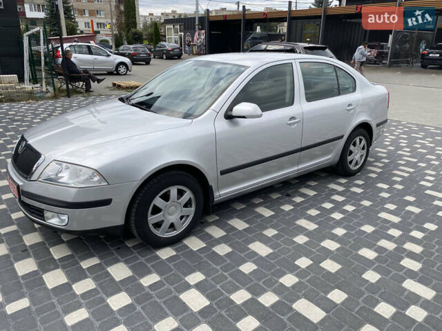 Сірий Шкода Октавія, об'ємом двигуна 1.6 л та пробігом 205 тис. км за 5999 $, фото 1 на Automoto.ua