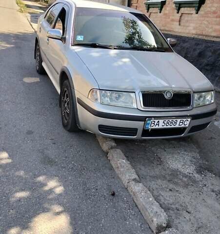 Сірий Шкода Октавія, об'ємом двигуна 1.6 л та пробігом 300 тис. км за 4300 $, фото 1 на Automoto.ua