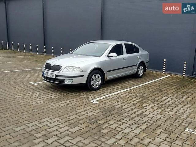 Серый Шкода Октавия, объемом двигателя 1.6 л и пробегом 335 тыс. км за 4850 $, фото 1 на Automoto.ua