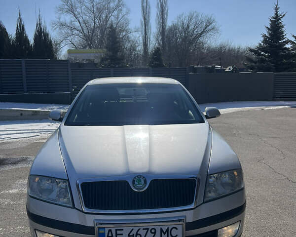Серый Шкода Октавия, объемом двигателя 1.6 л и пробегом 206 тыс. км за 6300 $, фото 1 на Automoto.ua