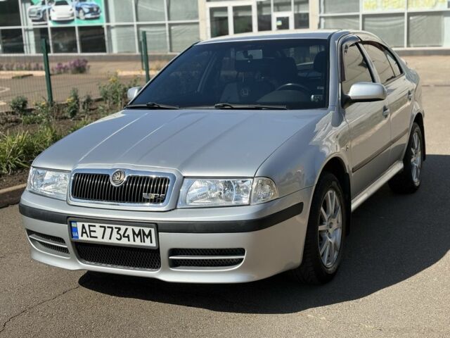 Серый Шкода Октавия, объемом двигателя 1.8 л и пробегом 230 тыс. км за 5500 $, фото 1 на Automoto.ua