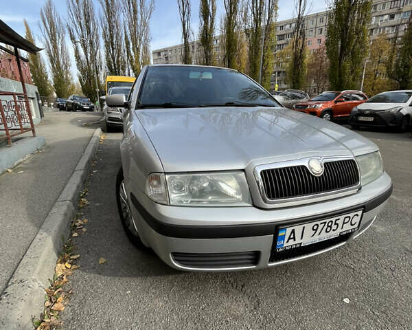 Сірий Шкода Октавія, об'ємом двигуна 1.6 л та пробігом 225 тис. км за 5100 $, фото 1 на Automoto.ua