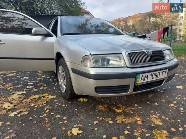 Серый Шкода Октавия, объемом двигателя 1.6 л и пробегом 173 тыс. км за 4650 $, фото 1 на Automoto.ua