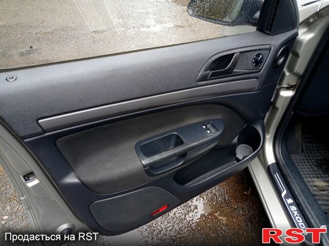 Серый Шкода Октавия, объемом двигателя 1.6 л и пробегом 234 тыс. км за 6000 $, фото 1 на Automoto.ua