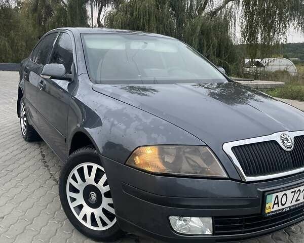 Серый Шкода Октавия, объемом двигателя 1.6 л и пробегом 326 тыс. км за 5300 $, фото 1 на Automoto.ua