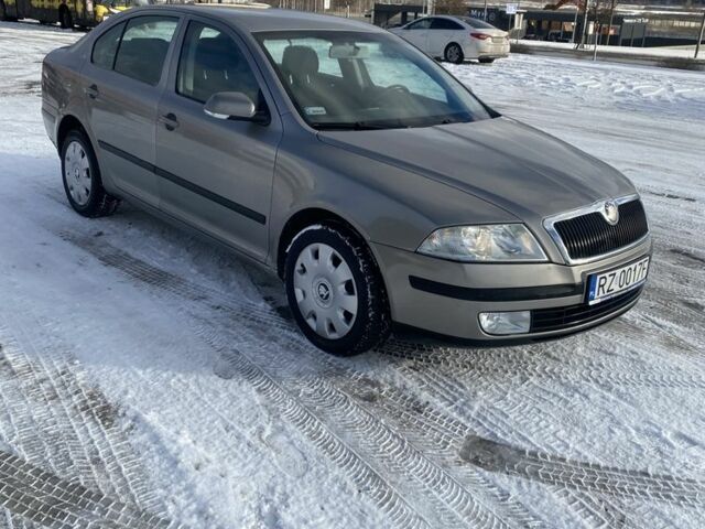 Серый Шкода Октавия, объемом двигателя 1.9 л и пробегом 330 тыс. км за 2799 $, фото 1 на Automoto.ua