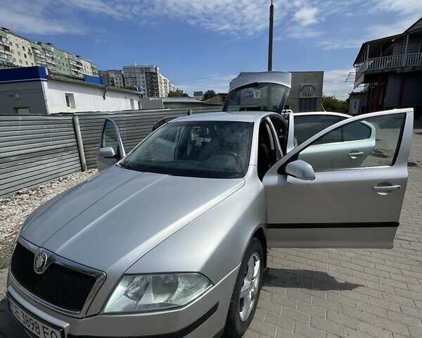 Сірий Шкода Октавія, об'ємом двигуна 1.6 л та пробігом 277 тис. км за 6000 $, фото 1 на Automoto.ua