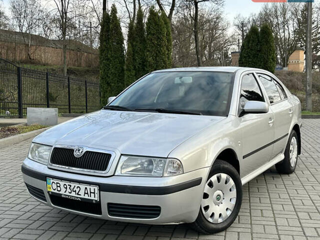 Серый Шкода Октавия, объемом двигателя 1.6 л и пробегом 255 тыс. км за 5200 $, фото 1 на Automoto.ua