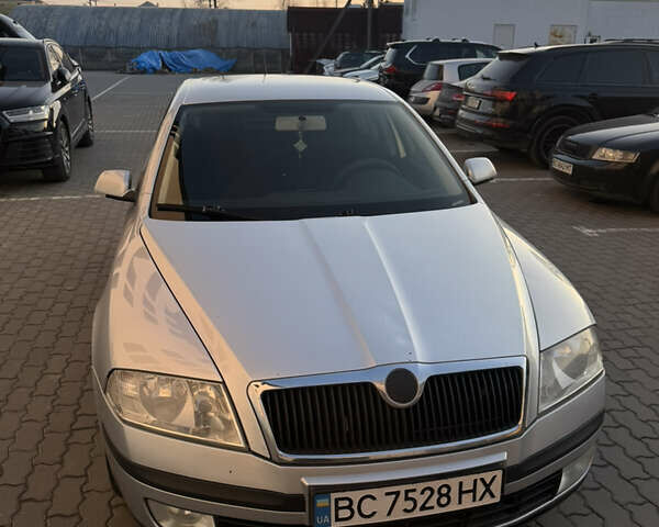 Серый Шкода Октавия, объемом двигателя 1.6 л и пробегом 251 тыс. км за 5500 $, фото 1 на Automoto.ua