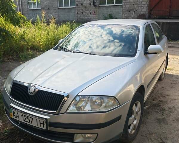 Сірий Шкода Октавія, об'ємом двигуна 1.98 л та пробігом 323 тис. км за 6600 $, фото 1 на Automoto.ua