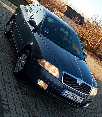 Сірий Шкода Октавія, об'ємом двигуна 1.6 л та пробігом 240 тис. км за 4228 $, фото 1 на Automoto.ua