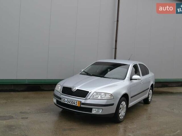 Серый Шкода Октавия, объемом двигателя 1.6 л и пробегом 157 тыс. км за 6200 $, фото 1 на Automoto.ua