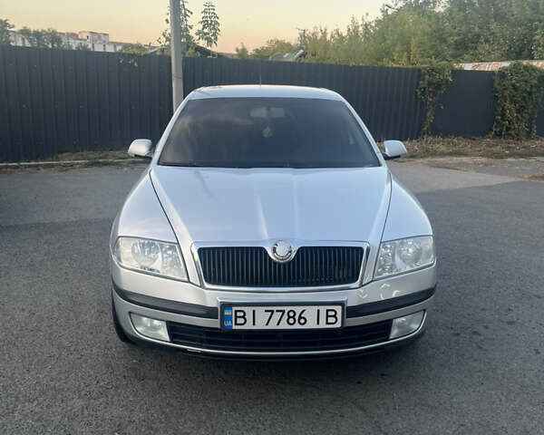 Серый Шкода Октавия, объемом двигателя 1.6 л и пробегом 326 тыс. км за 5700 $, фото 1 на Automoto.ua