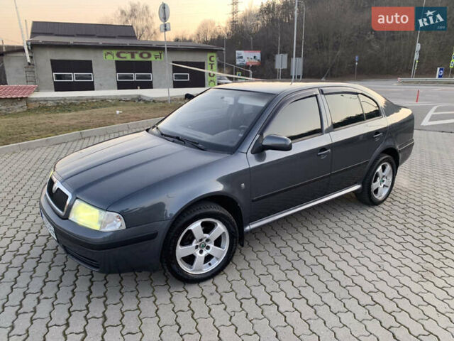 Сірий Шкода Октавія, об'ємом двигуна 1.6 л та пробігом 275 тис. км за 5600 $, фото 1 на Automoto.ua