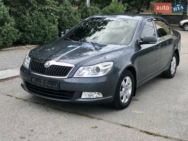 Сірий Шкода Октавія, об'ємом двигуна 0 л та пробігом 197 тис. км за 6400 $, фото 1 на Automoto.ua