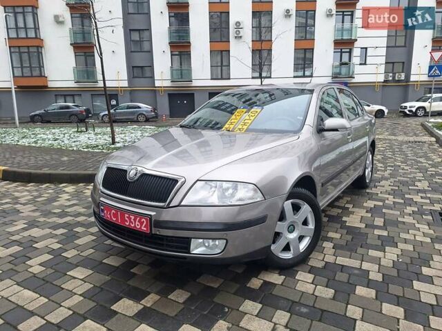 Серый Шкода Октавия, объемом двигателя 1.6 л и пробегом 187 тыс. км за 6450 $, фото 1 на Automoto.ua