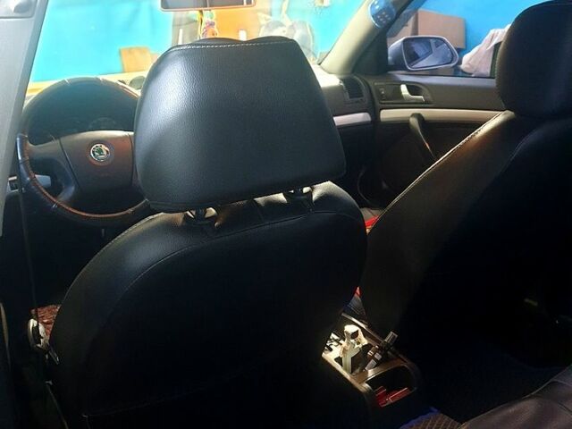 Сірий Шкода Октавія, об'ємом двигуна 1.6 л та пробігом 172 тис. км за 6500 $, фото 1 на Automoto.ua