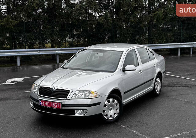 Сірий Шкода Октавія, об'ємом двигуна 1.6 л та пробігом 197 тис. км за 6799 $, фото 1 на Automoto.ua