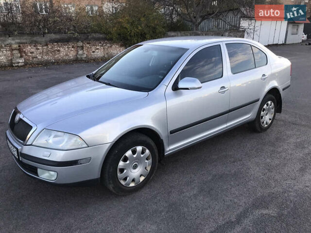 Шкода Октавия 2008 в Тульчине на Automoto.ua Серый Шкода Октавия, объемом двигателя 1.98 л и пробегом 244 тыс. км за 5900 $, фото 1 на Automoto.ua