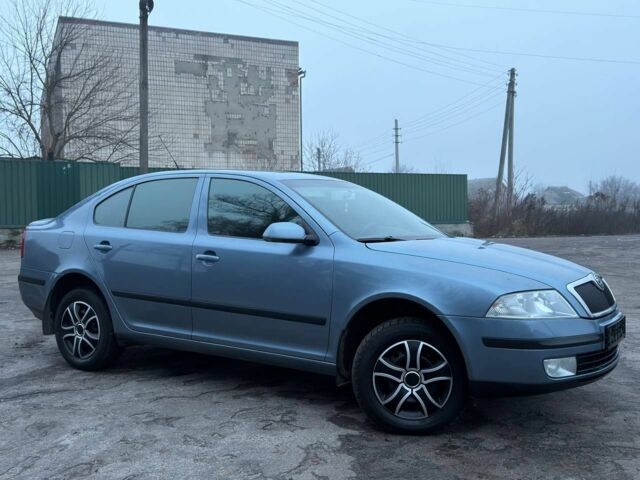 Серый Шкода Октавия, объемом двигателя 0 л и пробегом 180 тыс. км за 5850 $, фото 1 на Automoto.ua