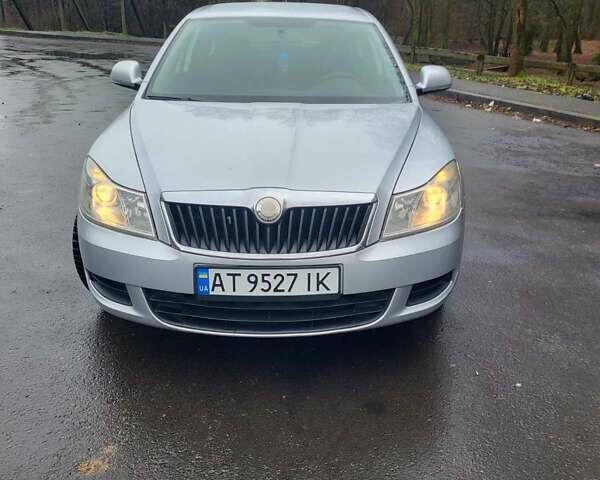 Серый Шкода Октавия, объемом двигателя 1.6 л и пробегом 230 тыс. км за 5850 $, фото 1 на Automoto.ua