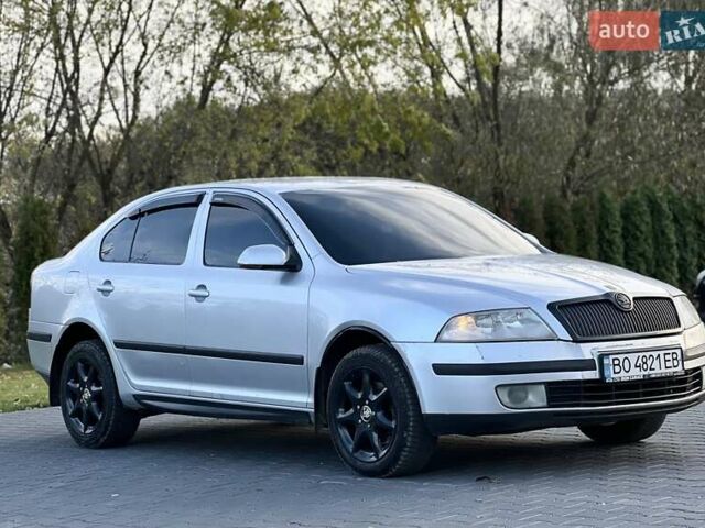 Серый Шкода Октавия, объемом двигателя 1.97 л и пробегом 288 тыс. км за 4800 $, фото 1 на Automoto.ua