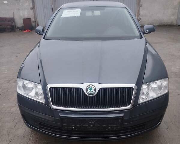 Серый Шкода Октавия, объемом двигателя 1.6 л и пробегом 290 тыс. км за 4400 $, фото 1 на Automoto.ua