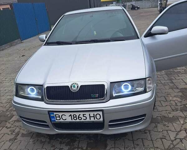 Серый Шкода Октавия, объемом двигателя 1.8 л и пробегом 250 тыс. км за 5800 $, фото 1 на Automoto.ua