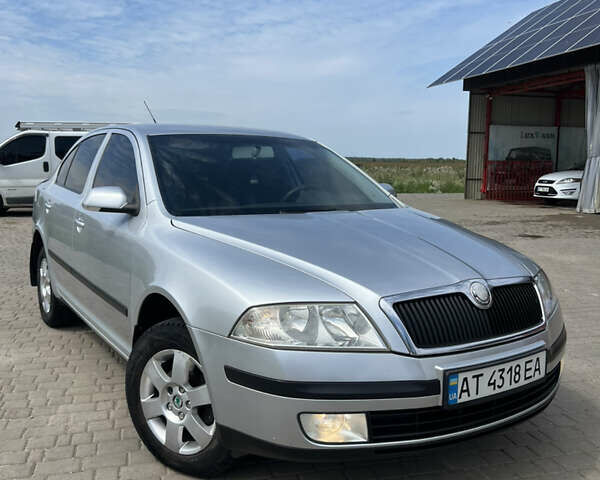 Сірий Шкода Октавія, об'ємом двигуна 1.6 л та пробігом 170 тис. км за 6500 $, фото 1 на Automoto.ua