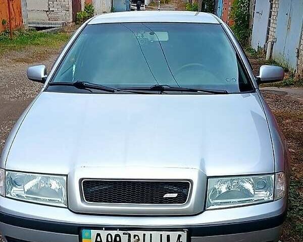 Серый Шкода Октавия, объемом двигателя 1.6 л и пробегом 203 тыс. км за 5000 $, фото 1 на Automoto.ua