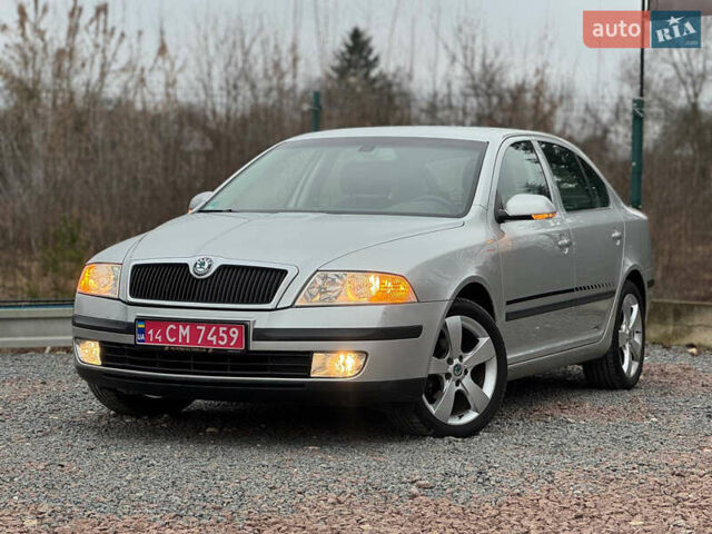 Серый Шкода Октавия, объемом двигателя 1.6 л и пробегом 190 тыс. км за 6390 $, фото 1 на Automoto.ua