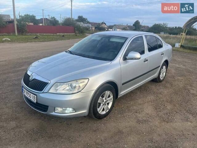 Сірий Шкода Октавія, об'ємом двигуна 1.6 л та пробігом 297 тис. км за 6300 $, фото 1 на Automoto.ua