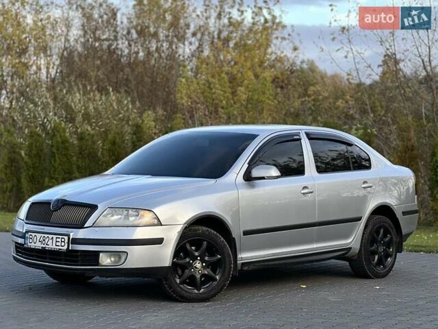 Сірий Шкода Октавія, об'ємом двигуна 2 л та пробігом 288 тис. км за 5250 $, фото 1 на Automoto.ua
