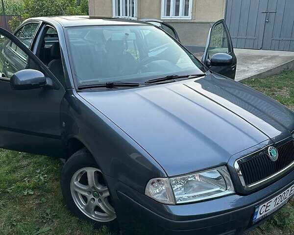 Серый Шкода Октавия, объемом двигателя 1.6 л и пробегом 275 тыс. км за 5500 $, фото 1 на Automoto.ua