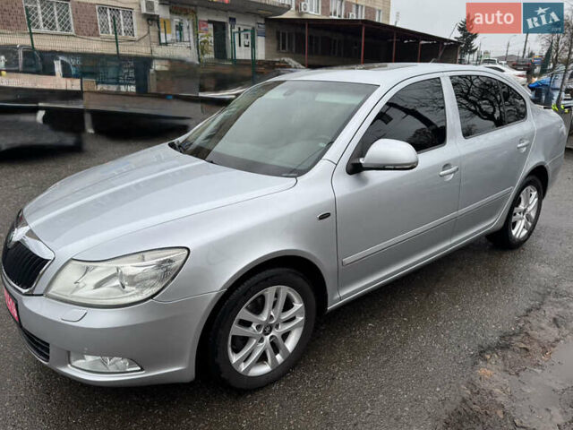 Серый Шкода Октавия, объемом двигателя 1.8 л и пробегом 228 тыс. км за 8950 $, фото 1 на Automoto.ua