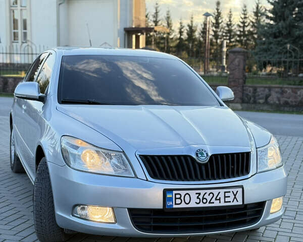Серый Шкода Октавия, объемом двигателя 1.8 л и пробегом 260 тыс. км за 8999 $, фото 1 на Automoto.ua