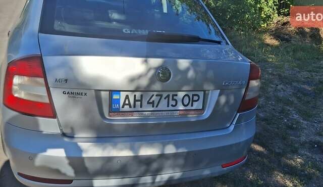 Сірий Шкода Октавія, об'ємом двигуна 1.6 л та пробігом 284 тис. км за 7600 $, фото 1 на Automoto.ua