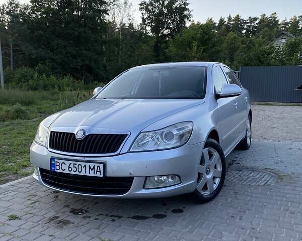 Серый Шкода Октавия, объемом двигателя 2 л и пробегом 265 тыс. км за 7500 $, фото 1 на Automoto.ua