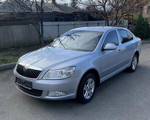 Сірий Шкода Октавія, об'ємом двигуна 1.6 л та пробігом 207 тис. км за 6900 $, фото 1 на Automoto.ua