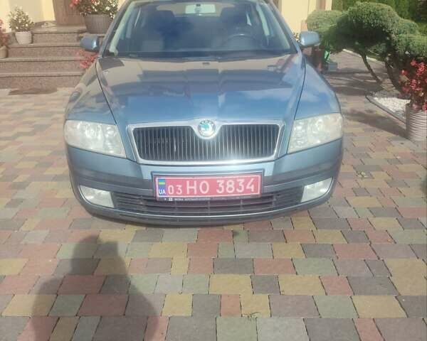 Серый Шкода Октавия, объемом двигателя 1.6 л и пробегом 237 тыс. км за 5500 $, фото 1 на Automoto.ua