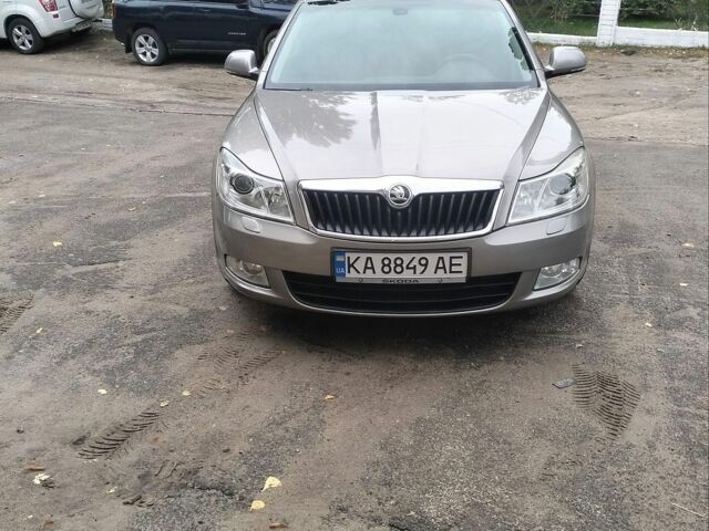 Серый Шкода Октавия, объемом двигателя 1.8 л и пробегом 196 тыс. км за 6900 $, фото 1 на Automoto.ua