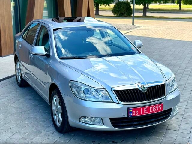 Серый Шкода Октавия, объемом двигателя 1.8 л и пробегом 135 тыс. км за 8900 $, фото 1 на Automoto.ua