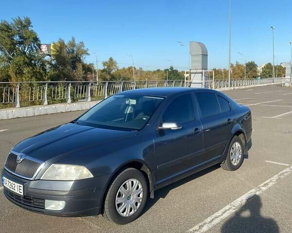 Серый Шкода Октавия, объемом двигателя 1.6 л и пробегом 343 тыс. км за 6300 $, фото 1 на Automoto.ua