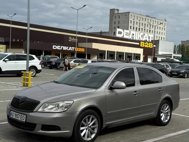 Сірий Шкода Октавія, об'ємом двигуна 1.6 л та пробігом 198 тис. км за 7300 $, фото 1 на Automoto.ua