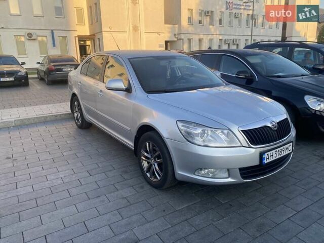 Серый Шкода Октавия, объемом двигателя 1.8 л и пробегом 197 тыс. км за 9000 $, фото 1 на Automoto.ua