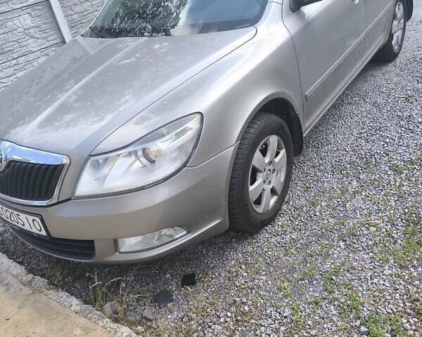 Серый Шкода Октавия, объемом двигателя 1.6 л и пробегом 148 тыс. км за 7000 $, фото 1 на Automoto.ua