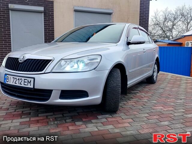 Серый Шкода Октавия, объемом двигателя 1.6 л и пробегом 180 тыс. км за 7250 $, фото 1 на Automoto.ua