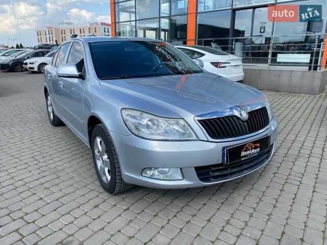 Серый Шкода Октавия, объемом двигателя 1.8 л и пробегом 251 тыс. км за 8000 $, фото 1 на Automoto.ua